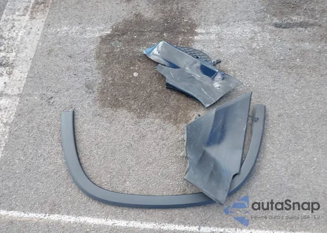 2019 Mercedes-Benz C 300 z USA, uszkodzony, nr VIN 55SWF8DB8KU294060